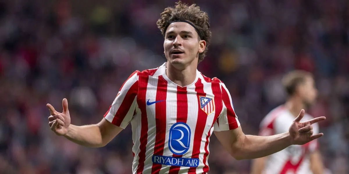 Julian Alvarez Tak Terpengaruh Rumor Barcelona, Fokus pada Atletico!