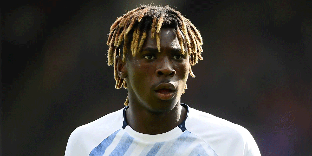 Syarat Kontrak Pemain Bola yang Bikin Klub Geleng Kepala